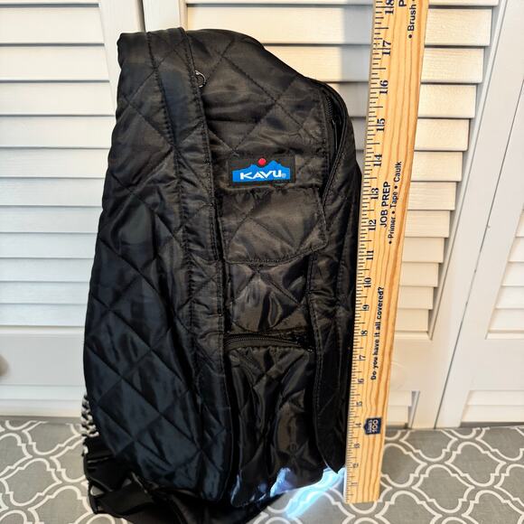 Kavu Bag Rope Sling Black Quilted Gorpcore Hiking Boho Travel Pockets Athleisure - Picture 6 of 13